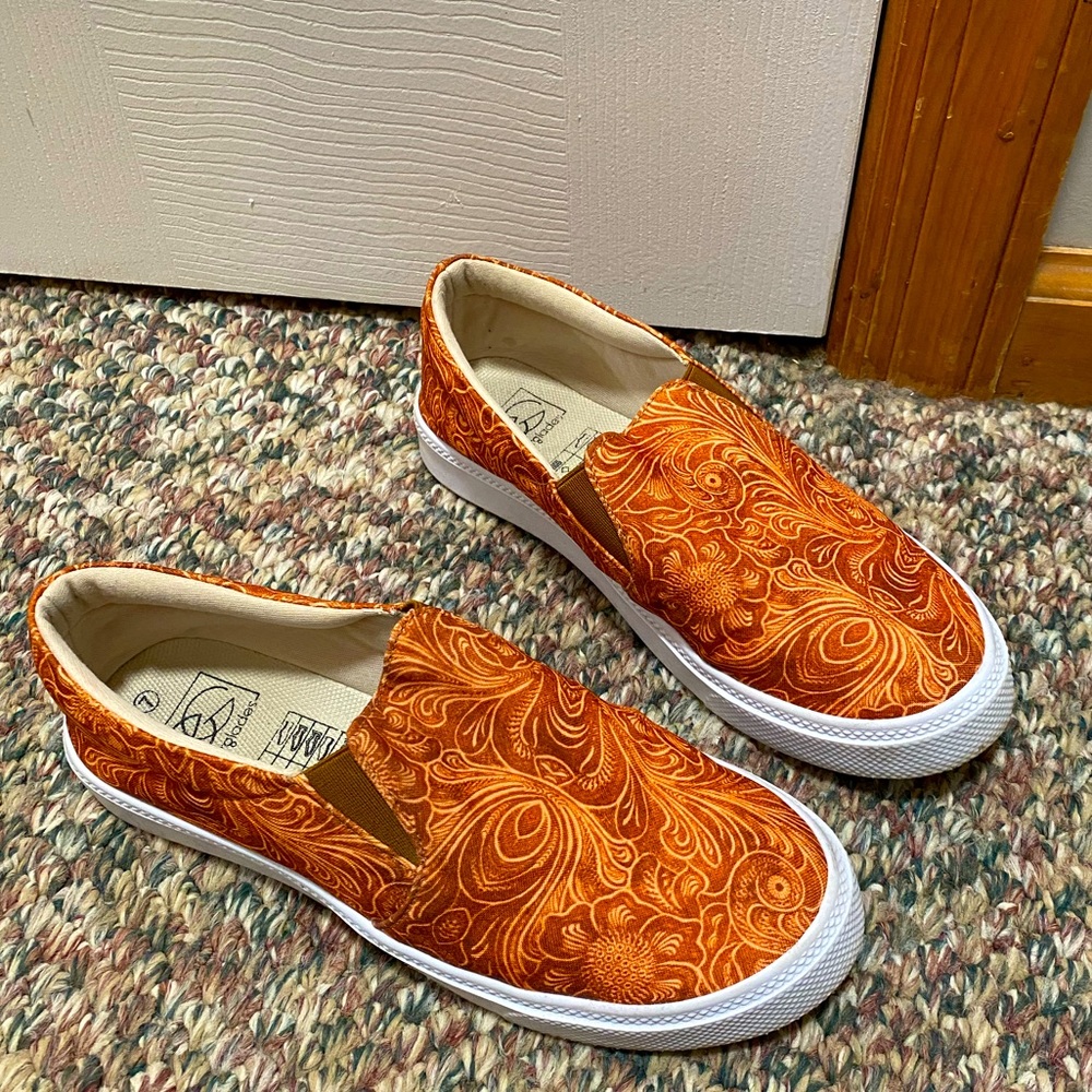Tooled Leather Look Slip On Womens Shoes
